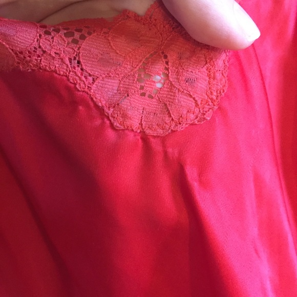 MUST GO Silky Vintage Bright Red Slip Top Cami - Picture 3 of 5